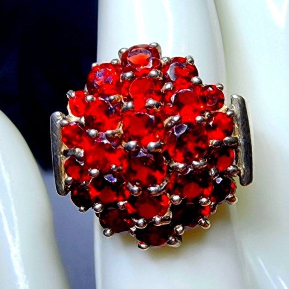 Sterling Silver Garnet Cluster Ring size 8 - Picture 2 of 11